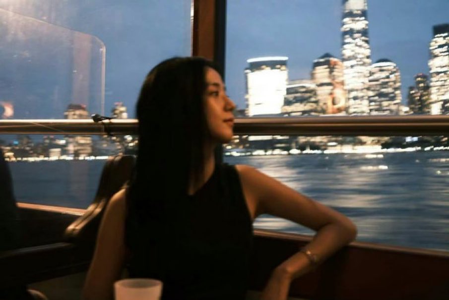 女神
HAPPY JISOO DAY #OurPreciousJISOODay #꽃향기_가득한_지수생일_왔단다