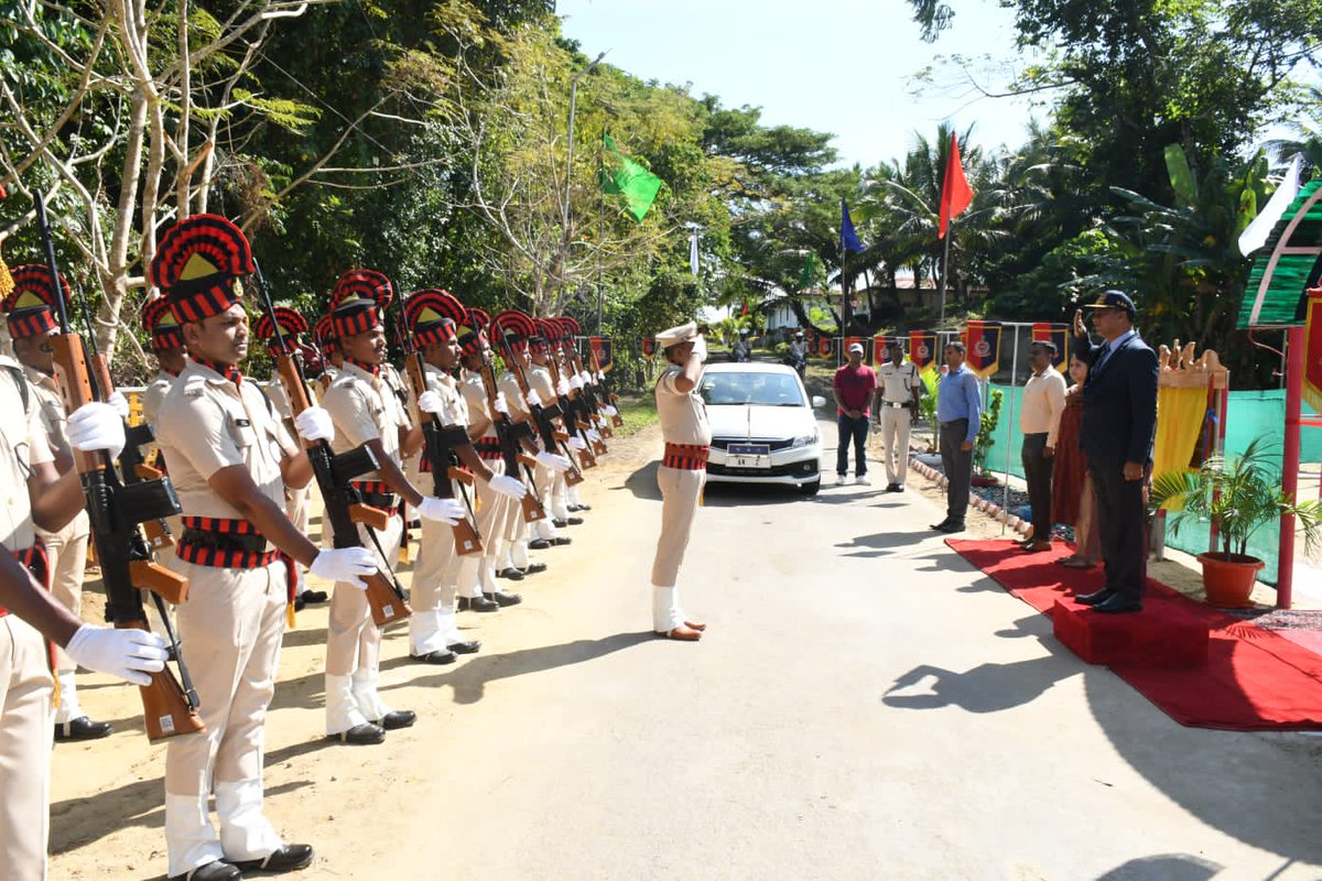 AndamanPolice's tweet photo. In a momentus ceremony at IRBn HQ Port Mout, Director General of Police Sh. Devesh Chandra Srivastva, IPS unveiled "Feddys Fit Zone"—a testament to sustainability and a heartfelt tribute to the late Ct. Fedrick of IRBn. https://t.co/JCDfaqBNC6