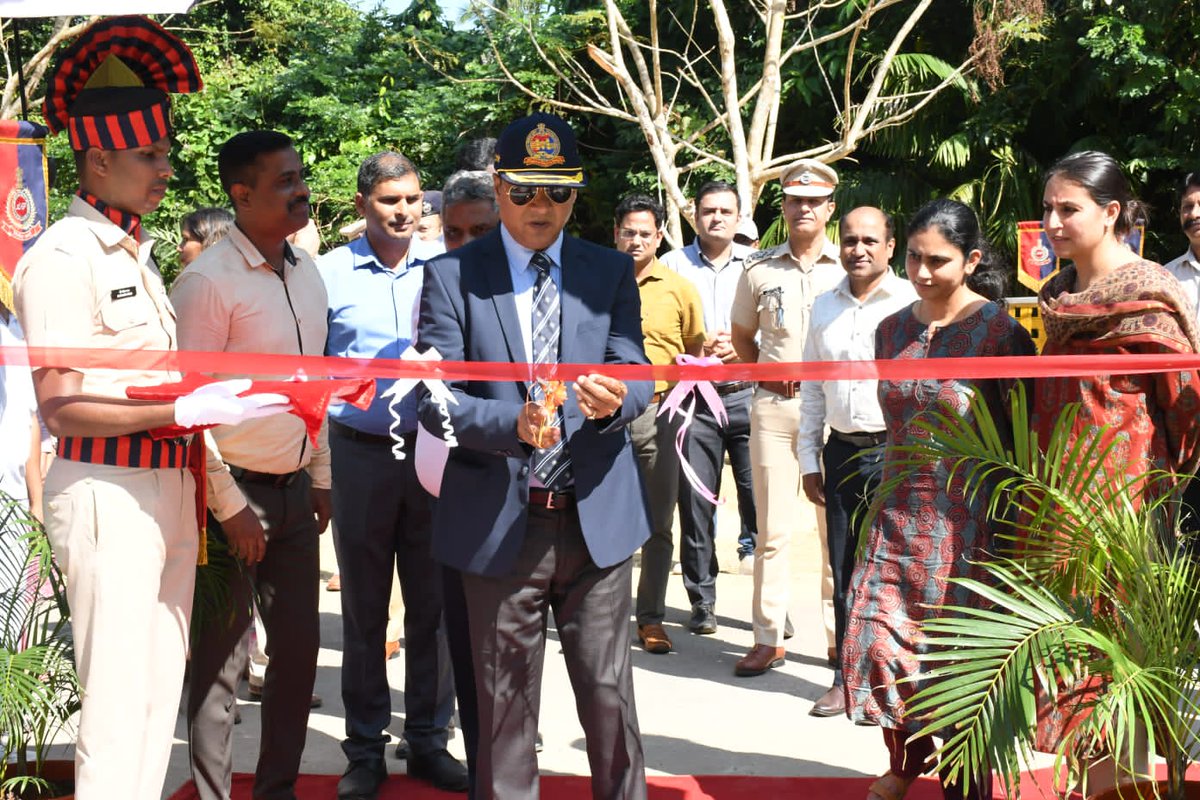 AndamanPolice's tweet photo. In a momentus ceremony at IRBn HQ Port Mout, Director General of Police Sh. Devesh Chandra Srivastva, IPS unveiled "Feddys Fit Zone"—a testament to sustainability and a heartfelt tribute to the late Ct. Fedrick of IRBn. https://t.co/JCDfaqBNC6