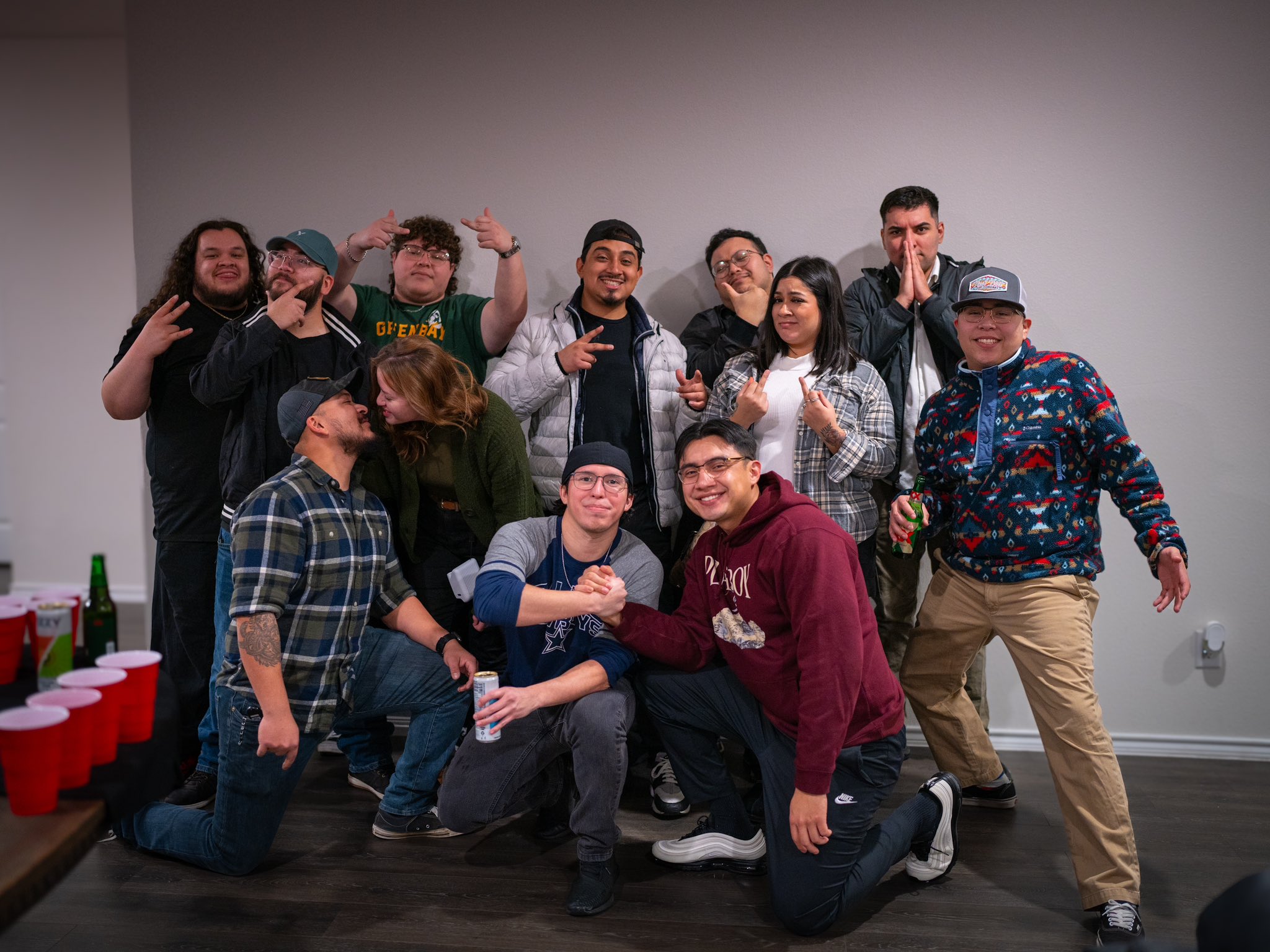 2 pic. One with the homies. #HappyNewYear https://t.co/WXzFd17l8H