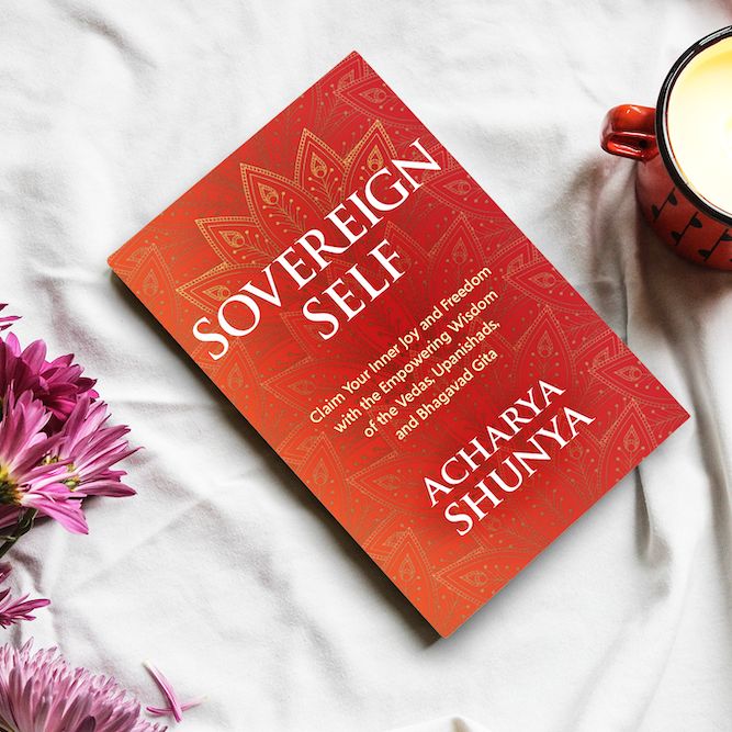 Happy #NewYear! As you embark into 2024, may you find #sovereignty and blessings in your most authentic self. From #AcharyaShunya's bestselling book, Sovereign Self:

🎨: @leaandroicart