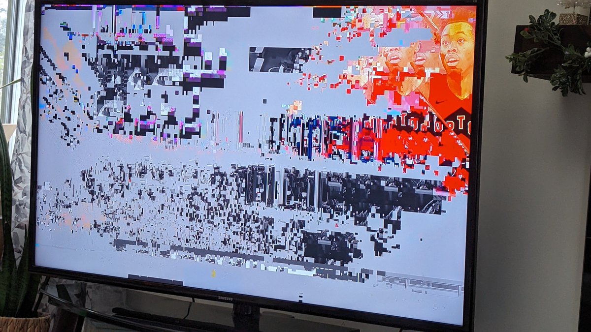 Is there a worse service provider than <a href="/Rogers/">Rogers</a>?

The answer is no.