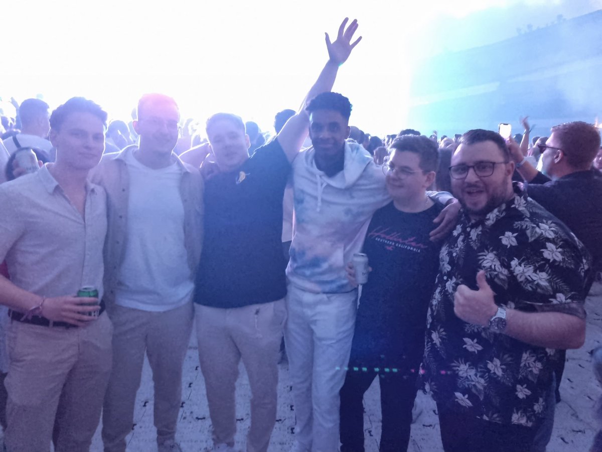 Maikel Yuksel tweet media