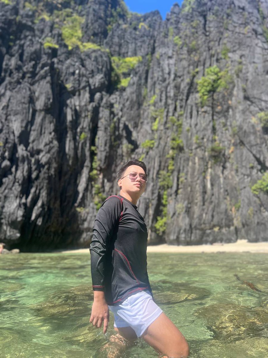 James02481360's tweet photo. El Nido https://t.co/acYubAKPi8