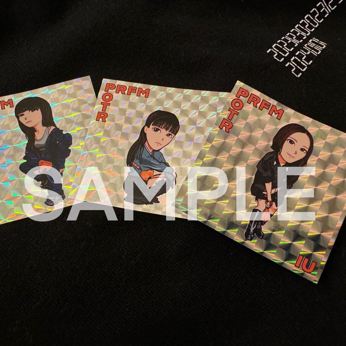 IU0131's tweet photo. ちなみに今回作ったステッカーはPRFM×POTRのクールな3人にしてみました！

3人×台紙2種の計6枚をランダムでお渡しでしたが楽しんでいただけたら幸いです。

個人的にはシルバーの方がPOTRの3人に合うと思いますがプリズムも良かったので作成！次回は何にするか迷い中🤔
#prfm  #Perfume_fanart https://t.co/OGAppT4zAP