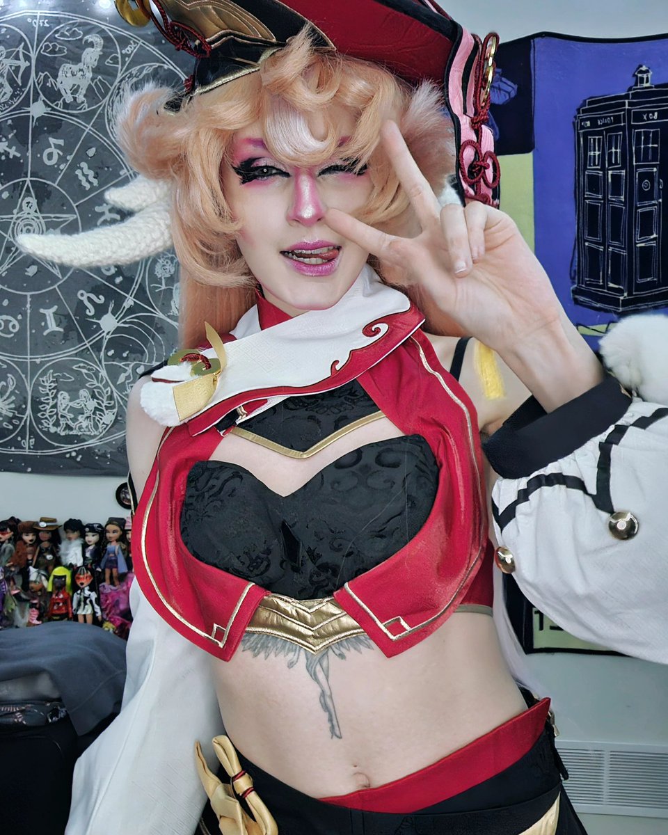 Hicones6's tweet photo. I cosplayed Yanfei last night to kick off the new year!!! The first cosplay of 2024 is in the books. Also, I had to get a little savvy with keeping the hat plump and not flat to my head, so I stuffed it with a pair of slacks, lol. If it works, it works!!! #GenshinImpact #cosplay https://t.co/Fzy1nPBkma