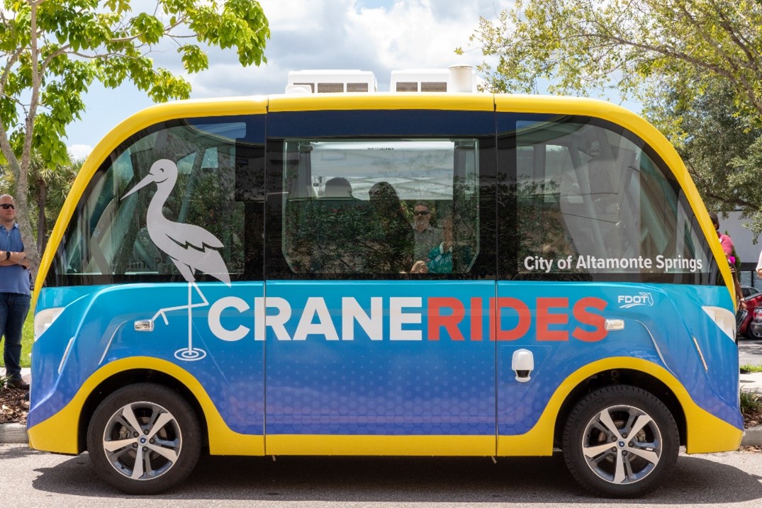 reThink_CFL's tweet photo. Returning holiday gifts to #AltamonteMall? In between stores, relax in style by riding #CraneRIDES, the City of Altamonte Springs' latest in automated shuttle. Record your ride miles in our app for extra rewards: https://t.co/u7pP1bsNje https://t.co/CHwESJA55T