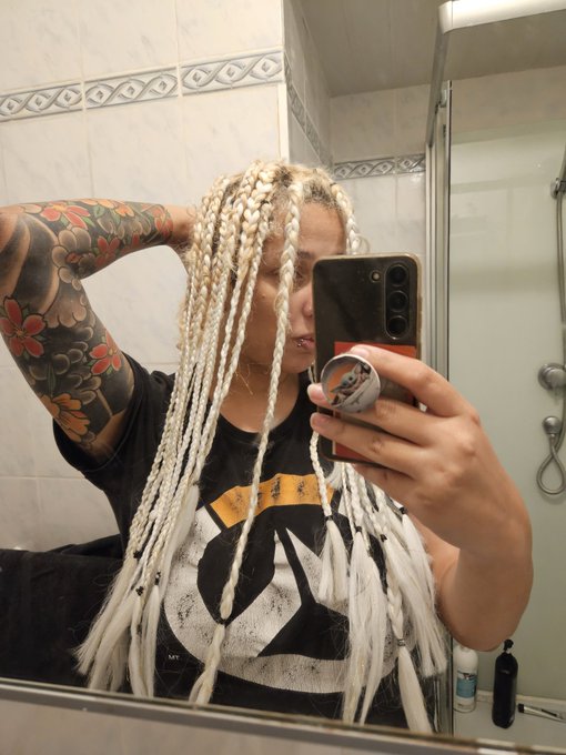 Je termine enfin l&agrave; mdr j'aurais train&eacute; https://t.co/qmvlKx5kUs<a href="/tag/stripchat"class="tags"><span>#stripchat</span></a><a href="/tag/stripchatlive"class="tags"><span>#stripchatlive</span></a>