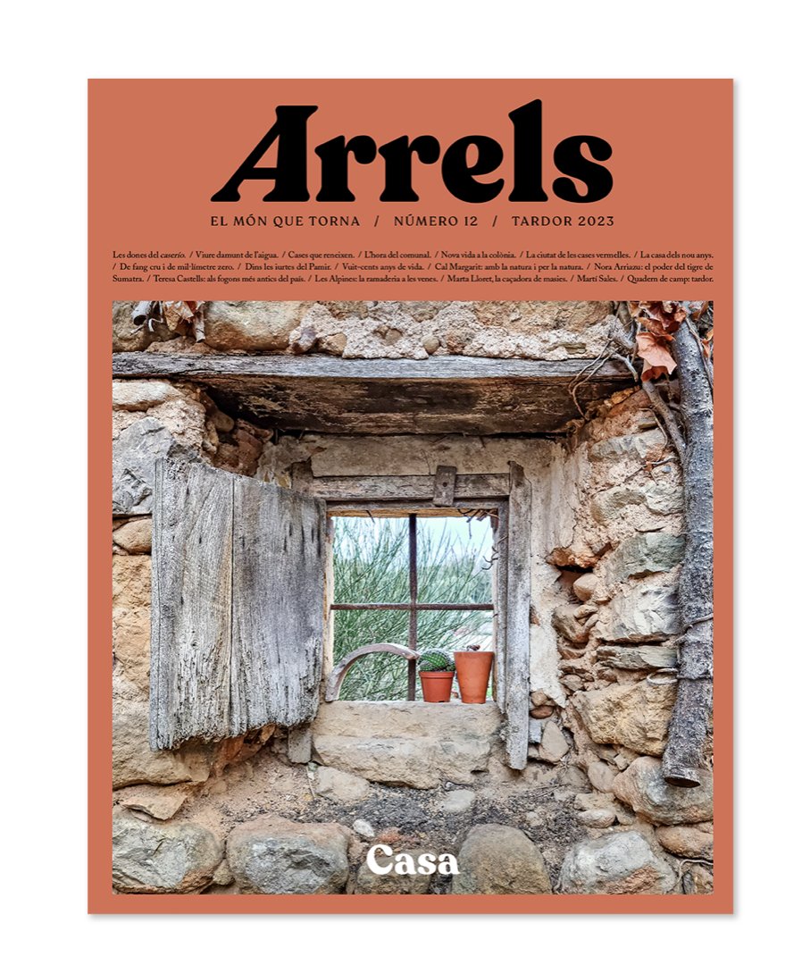 FundacioEmprius's tweet photo. Ja s'ha publicat el número d'hivern de @MonArrels, sota el títol "Foc". Ganes de llegir-lo!

I us recordem que al número anterior, "Casa", trobareu una peça sobre #Emprius i els #comunals. 🏠🌳🌳

https://t.co/vgoyeC63Zb https://t.co/MbRg7OTSSl