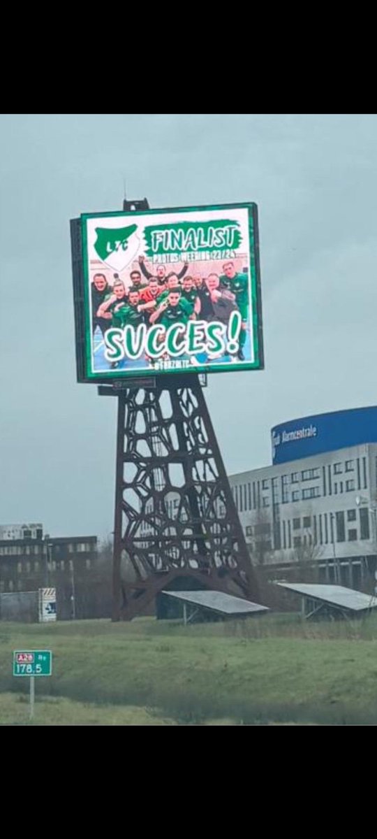 vvltc's tweet photo. Een anonieme sponsor heeft ons volop in beeld langs de snelweg gezet! Nog 4 nachtjes! #pwz 
#forzaltc https://t.co/Tv7b2cdazN
