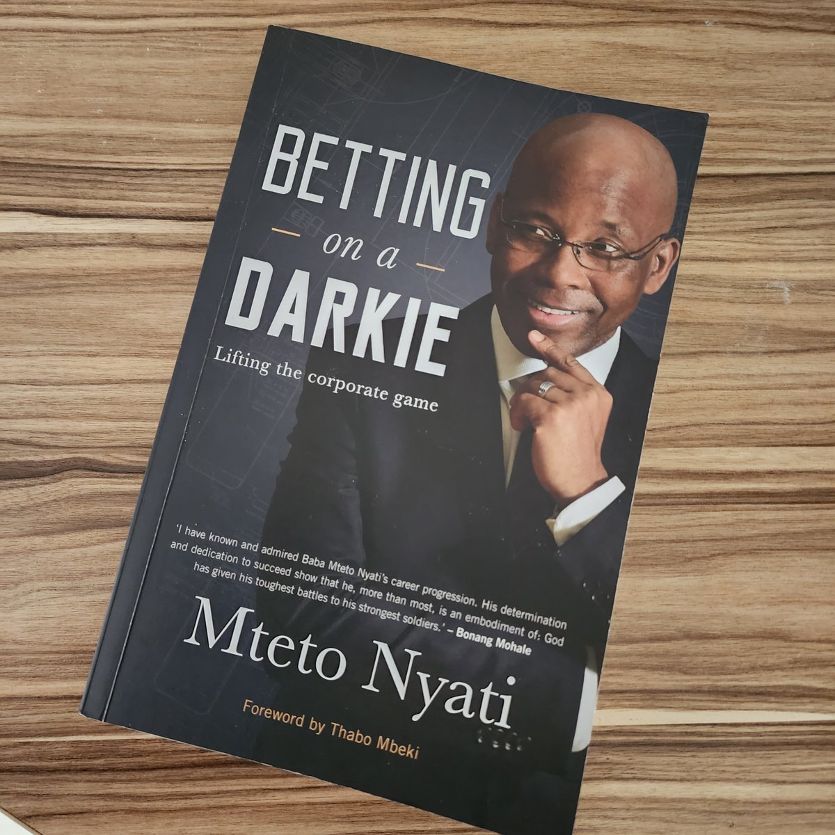 MohauSam's tweet photo. What are you reading in January?

#Book01 https://t.co/xtI7VcSMun
