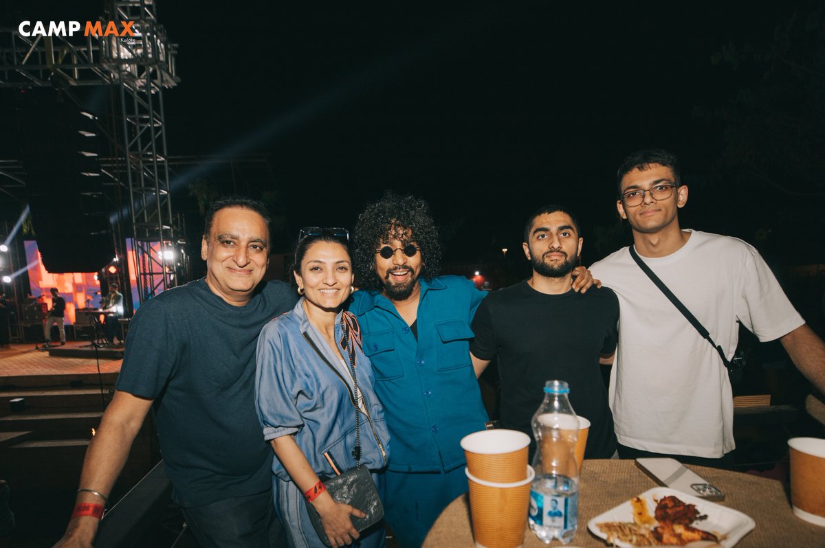 thecampmax's tweet photo. Smiles that tell a true story! π Ending the night with Neeraj Arya, painting a canvas of smiles as we sign off!
.
.
.
#CampMax #Music #Adventure #Experiences #Lakeside #TheYellowDiary #Live #LuxuryCamping #Mumbai #TheMoment #TheBandits #Pune https://t.co/2fKeUXeSdv