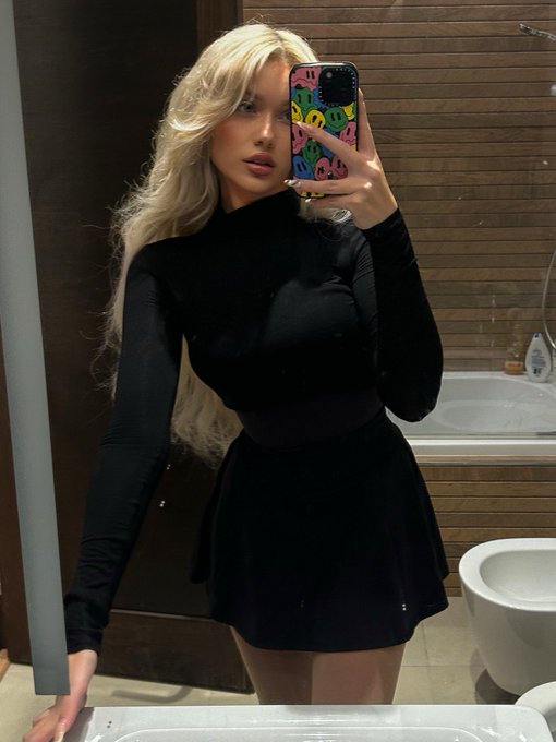 this was my nye fit https://t.co/DI9IafD1xj