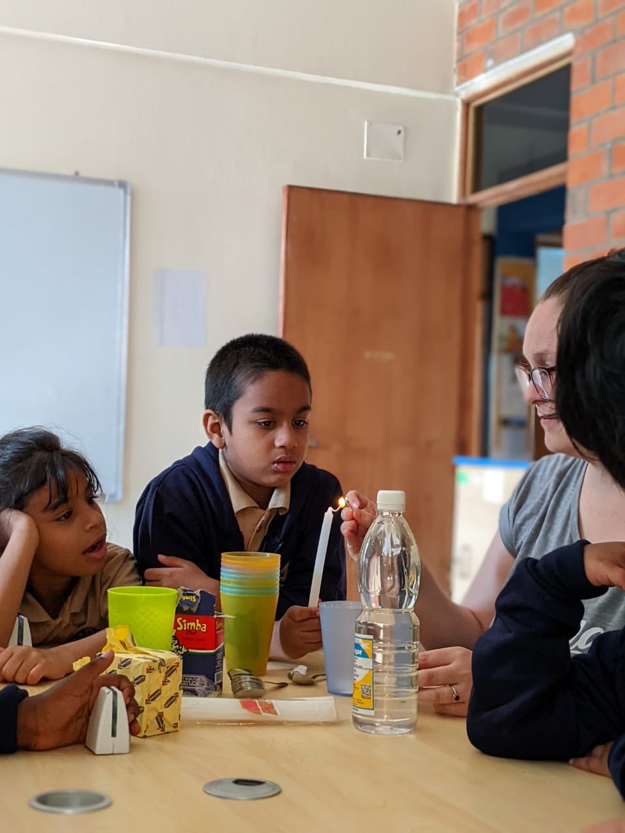 EAMGtv's tweet image. #AD: 🏫 Small classes, BIG IMPACT! An interesting policy at @AcornsRwanda! The school maintains classroom sizes of no more than 18 students, creating an environment where every child's needs are identified and nurtured daily.  #SmallClassSizes #NurturedLearning #AISRwanda