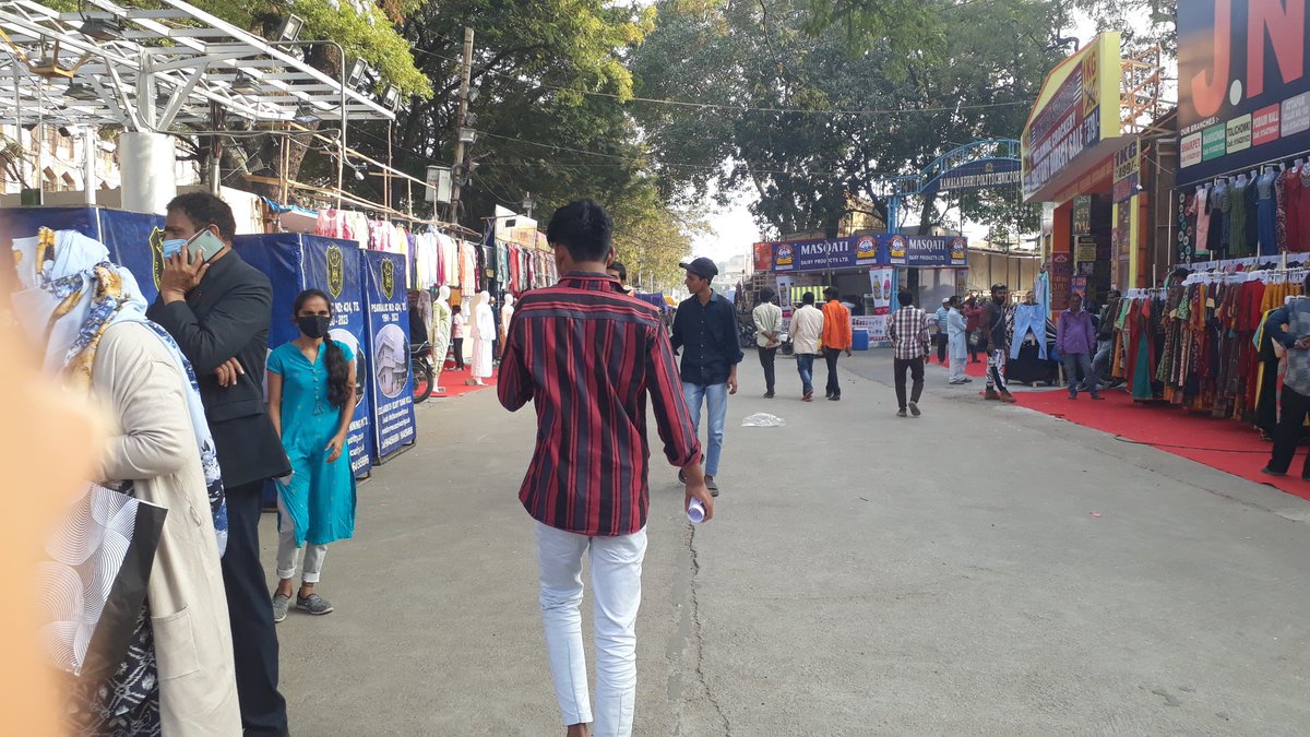 VisitNumaish's tweet photo. The 83rd edition of #numaish is now open, though many stalls are still getting set-up. Many shop owners from #Lucknow &amp; #Kashmir have complained that their consignments are stuck up with @RailMinIndia as trains got inordinately delayed due to  #AyodhyaRamMandir. @AshwiniVaishnaw https://t.co/bweeYjCuYa