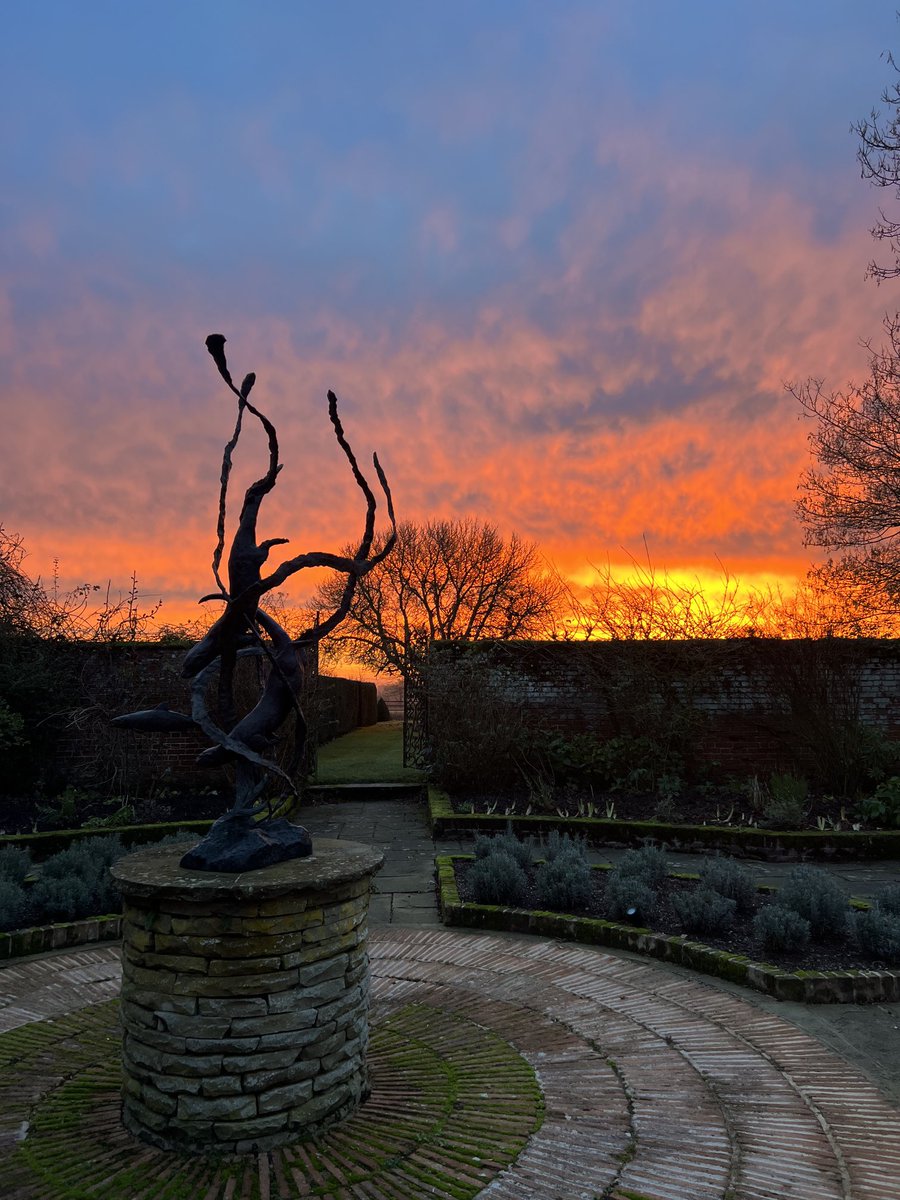 Crow's Hall Weddings tweet media