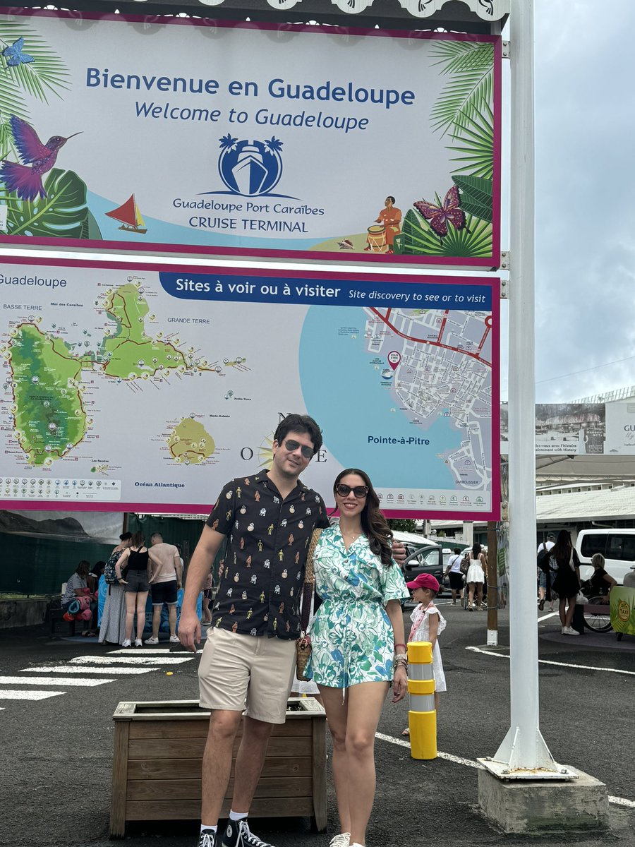 CriRiveraD's tweet photo. Hello from Guadeloupe today!👋🏻
Of course, every vacation is also a #beercation, cheers!🍻😋 https://t.co/XSQ8rv2nSX