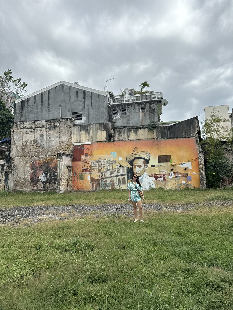 CriRiveraD's tweet photo. Hello from Guadeloupe today!👋🏻
Of course, every vacation is also a #beercation, cheers!🍻😋 https://t.co/XSQ8rv2nSX