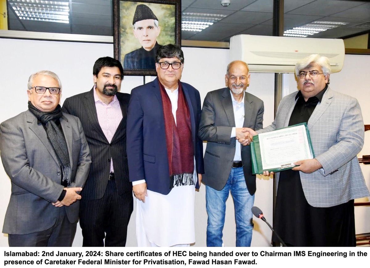 Privatisation of HEC concluded today with the handing over of the share certificates to the buyer, IMS Engineering (Pvt) Limited in the presence of Caretaker Federal Minister for Privatisation, Fawad Hasan Fawad. For details privatisation.gov.pk/NewsDetail/MzE… @GovtofPakistan @fawadhasanpk