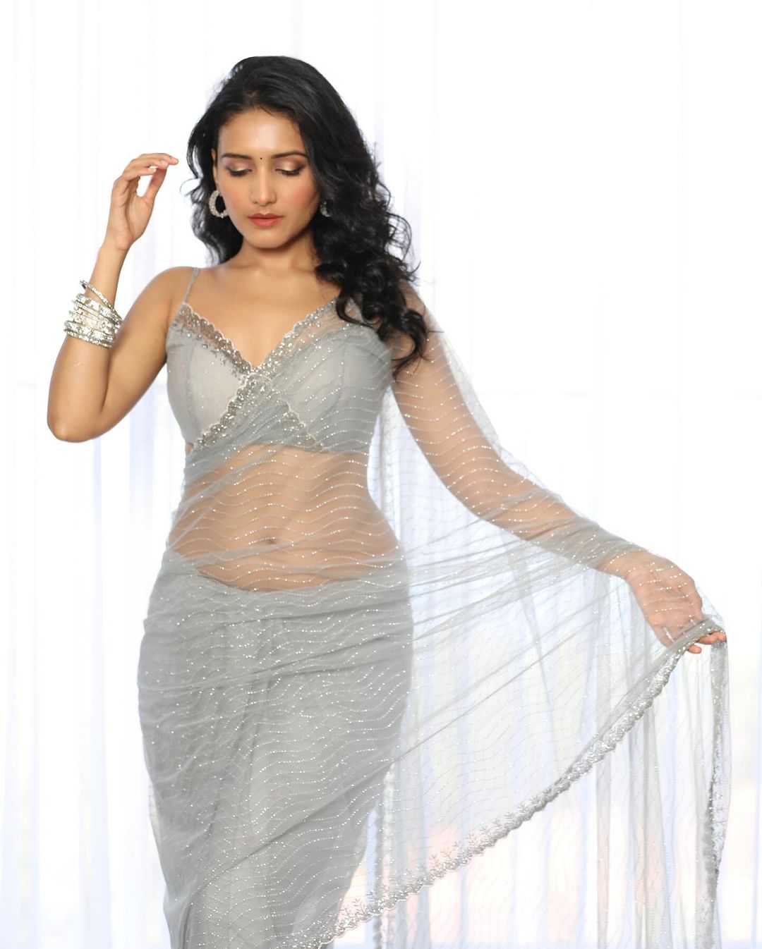 GC2dT6haIAAIgwH?format=jpg&name=large