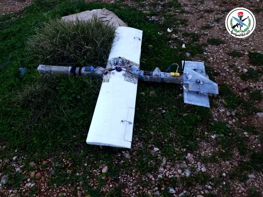 Click_Syria's tweet photo. تمكنت وحدات من الجيش السوري من إسقاط وتدمير تسع طائرات مسيرة تابعة للتـ.ـنـ.ـظيمات الإرهـ.ـابـ.ـية والتي كانت معدة لاستهداف المدنيين ونقاط الجيش في أرياف #حلب و #إدلب و #حماة
#كليك_نيوز
#Click_News https://t.co/NIxriiOHOR