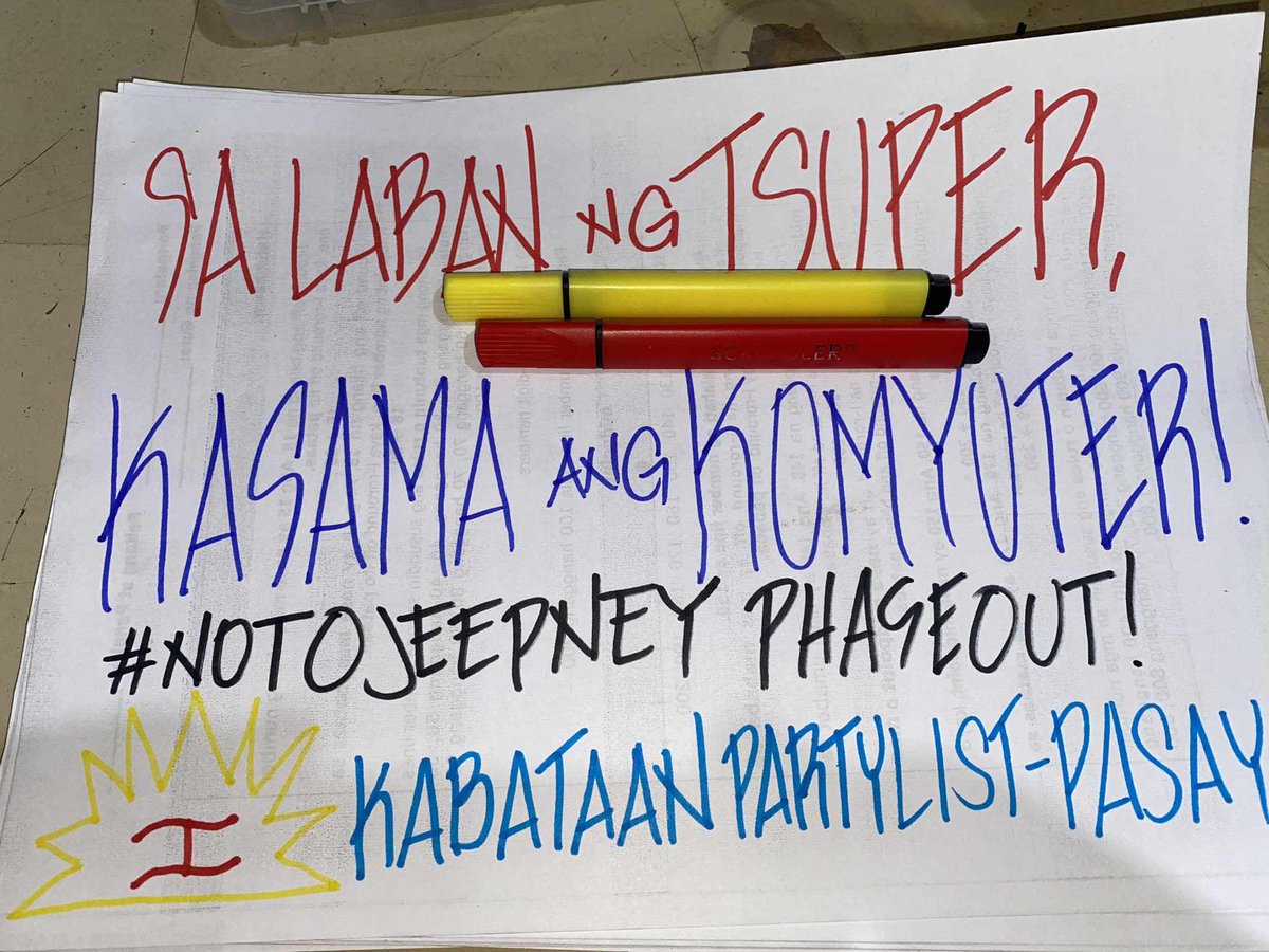 KabataanPSY's tweet photo. PASADA UNDER PROTEST⚡✊

Pumasada ang mga tsuper ng MDIBAJODA-PISTON bilang isang porma ng protesta para labanan ang inilapag na jeepney franchise consolidation deadline nitong nakaraang December 31, 2023. 

[1/2] https://t.co/0EmAY9VvEj