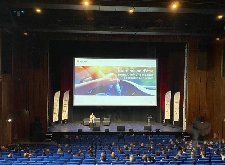 Nous sommes heureux de réunir ce jour 200 nouveaux collaborateurs ! Au programme, échanges avec les membres du COMEX pour partager ensemble les valeurs du Groupe et les enjeux à venir 📈. #greenmobility #greenmobilityventures #emobility #EV