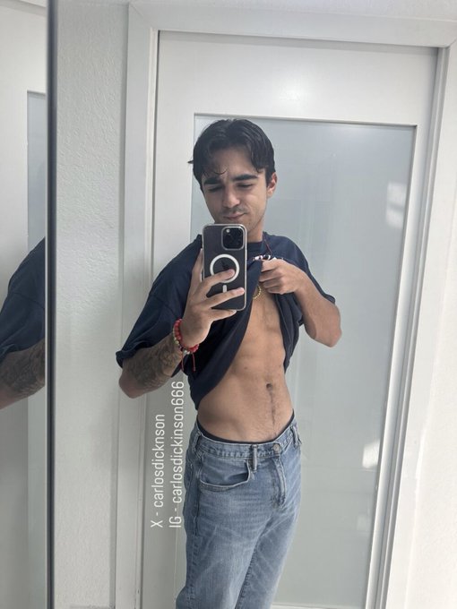 Morning twitter, I have posted a surprise for you guys in my OF go check it out and let me know what