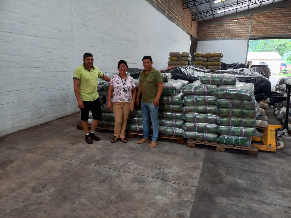 Arrancamos con el pie derecho con el nuevo gobierno <a href="/SantiPenap/">Santiago Peña</a>, gracias a los ministros de la <a href="/senparaguay/">SEN Paraguay 🇵🇾</a> <a href="/magparaguay/">Mag Paraguay</a> por la apertura de trabajo, esta compra benefician a más de 700socios productores y4 Comunidades Indígenas de San Perdo y Canindeyu <a href="/SenadoresPy/">SenadoPy</a> <a href="/DiputadosPy/">Cámara de Diputados</a>