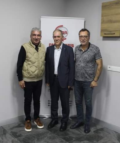 c_ckr68's tweet photo. ÇAĞDAŞ Gazetesi Reklam Müdürü ve köşe yazarı Kıymetli Dostumuz Nurettin Kolaylı ' yı UMRE ziyareti dönüşü Sefa Sözer  ile ziyaret ettik... Allah kabul etsin bizlerede nasip etsin inşallah 🤲 https://t.co/bDAmNE3aE4