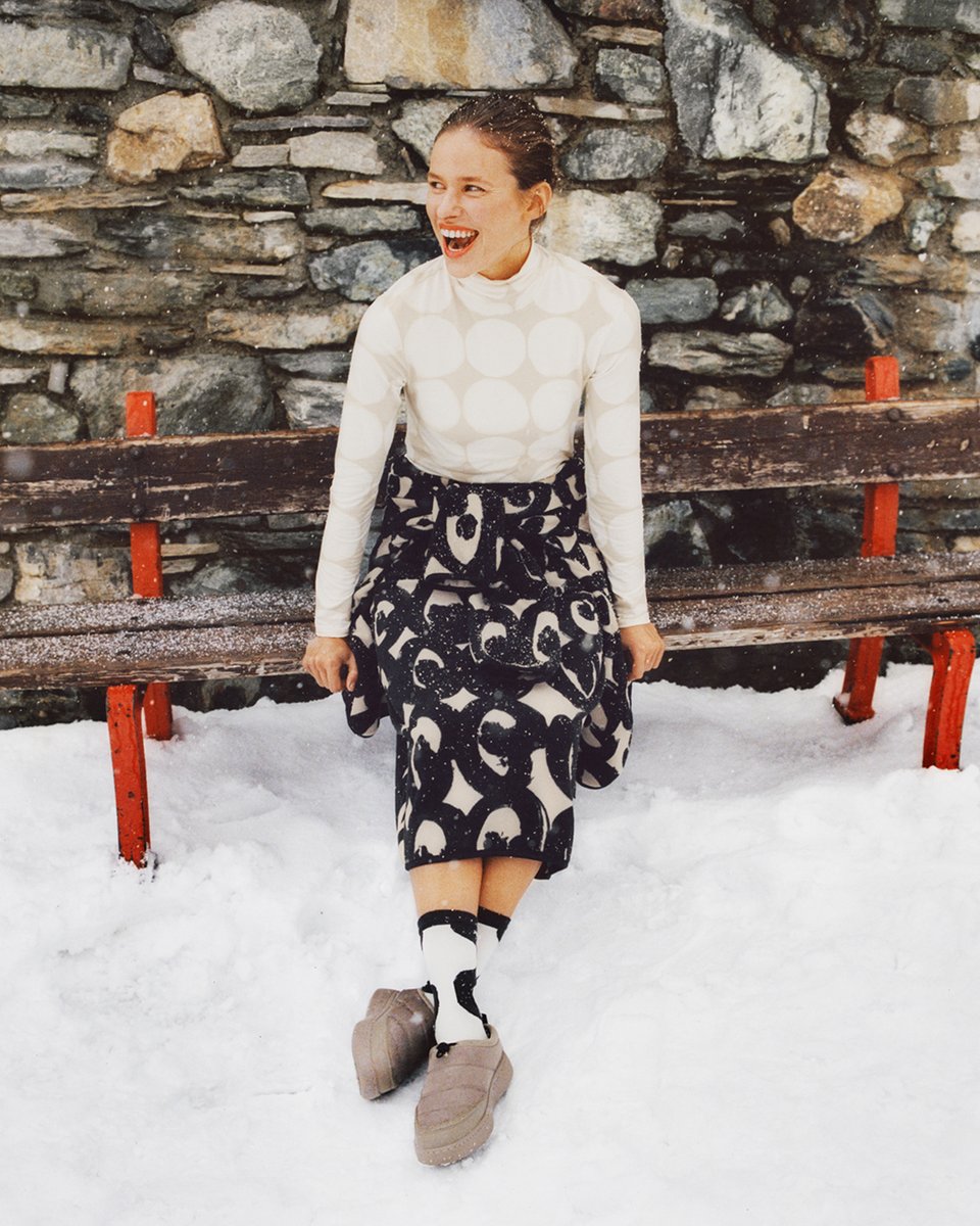 Uniqlo_Canada's tweet photo. The New Year 2024 UNIQLO x Marimekko Limited-Edition Collection is launching tomorrow (1/4) online and in stores.
Preview the collection: https://t.co/xsjaTY2Ult
#UNIQLOCanada #LifeWear #UniqloxMarimekko #NewYearCollection #Marimekko https://t.co/Q3P4nZ6j3c