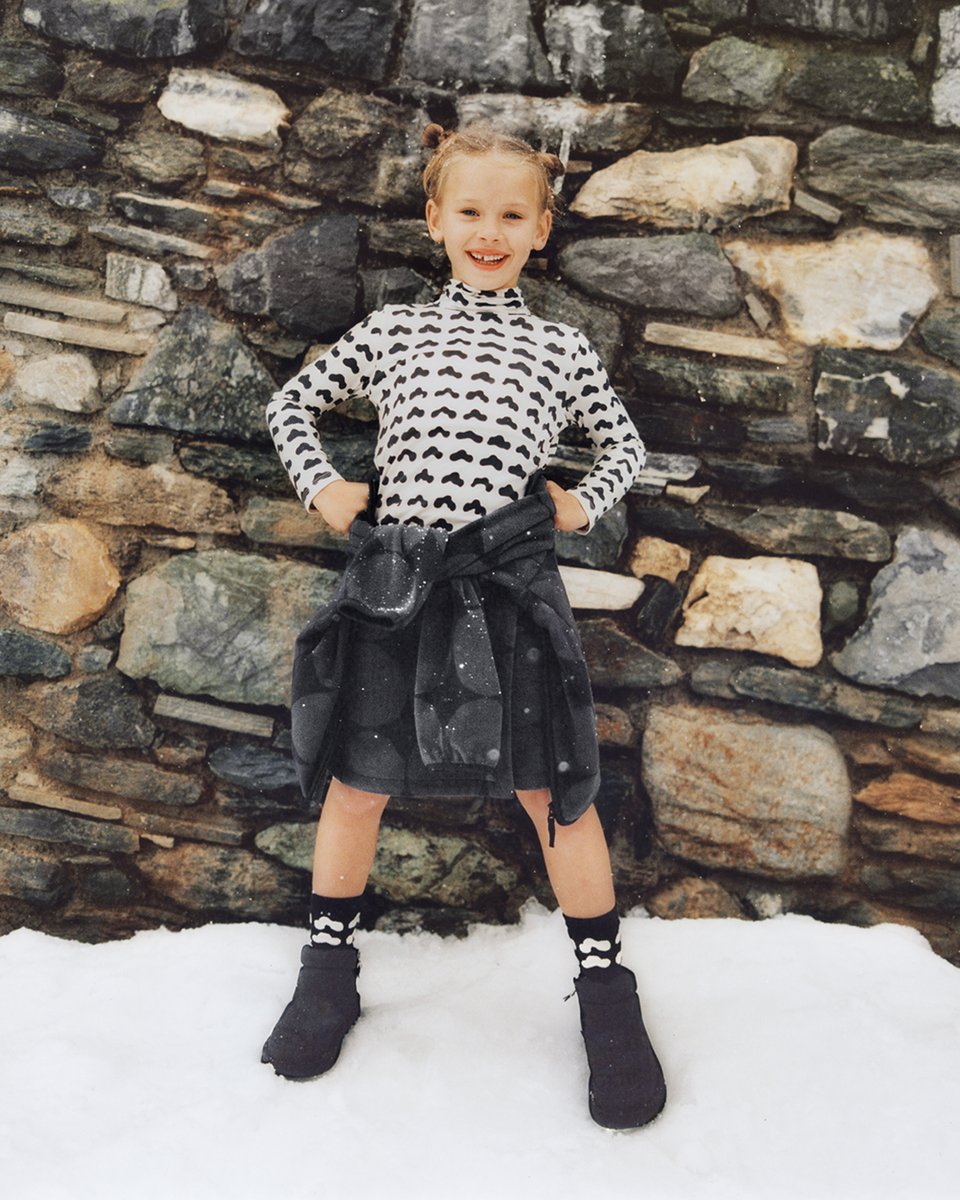 Uniqlo_Canada's tweet photo. The New Year 2024 UNIQLO x Marimekko Limited-Edition Collection is launching tomorrow (1/4) online and in stores.
Preview the collection: https://t.co/xsjaTY2Ult
#UNIQLOCanada #LifeWear #UniqloxMarimekko #NewYearCollection #Marimekko https://t.co/Q3P4nZ6j3c