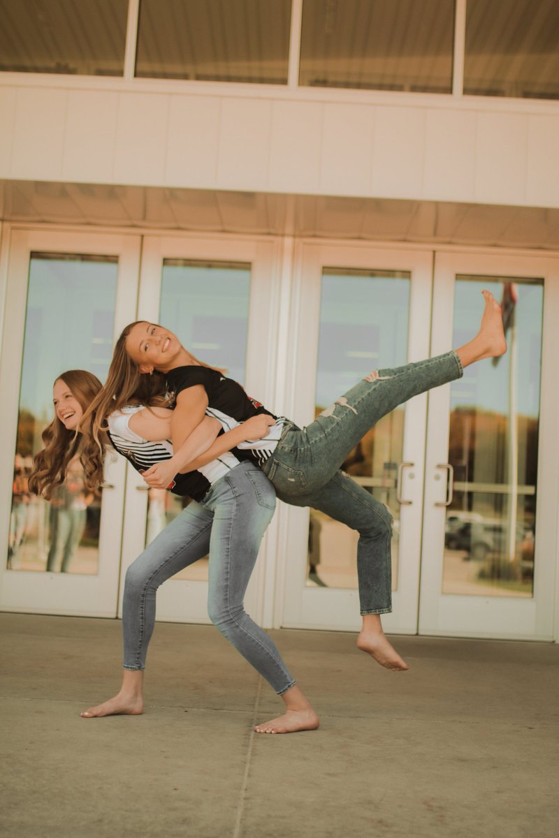 Happy belated New Year's Eve birthday to #31 Ansley Elofson! Hope you celebrated in style.