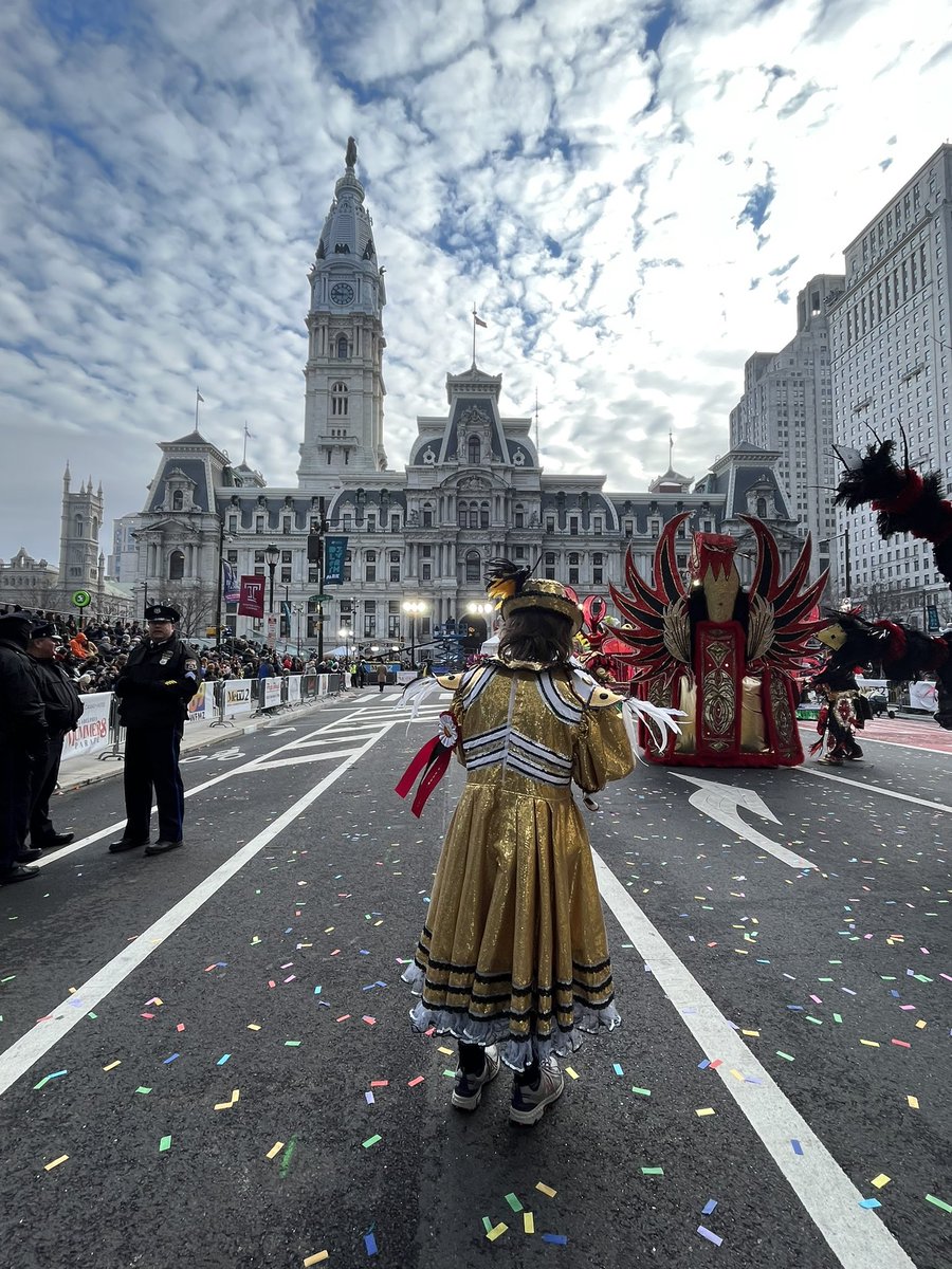 HertzlerMichael's tweet photo. Once again, the love and acceptance shown by @LastFancyClub, @jackybambam933, @TeamBraye, @DuffyStringBand and the entire Mummer community towards Emma shined on Broad Street yesterday. Bless you all! #EmmaRocksAutism #ThanksToWMMR @933WMMR @mor100 @eaglesautism @WDPNtv https://t.co/Rui0PO1yDG