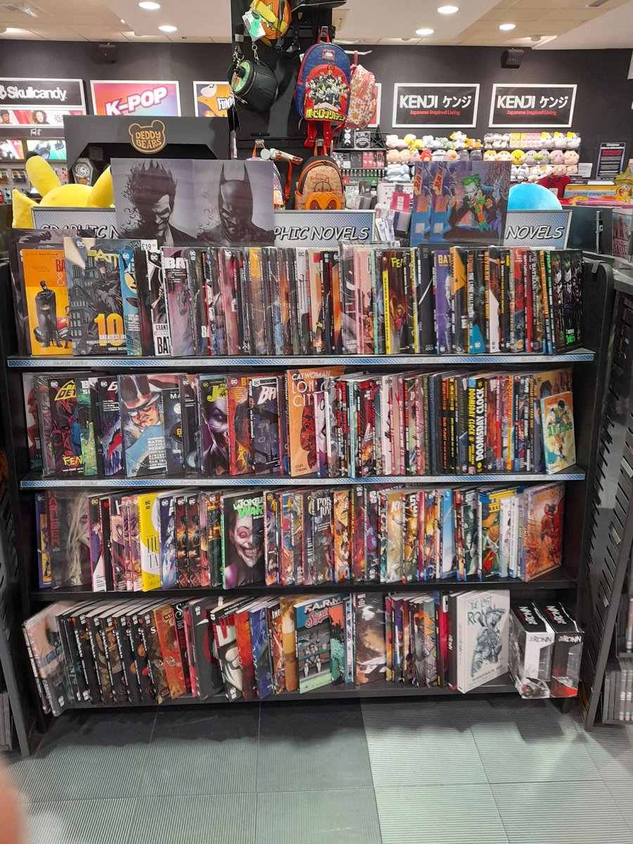 hmvBoston tweet media