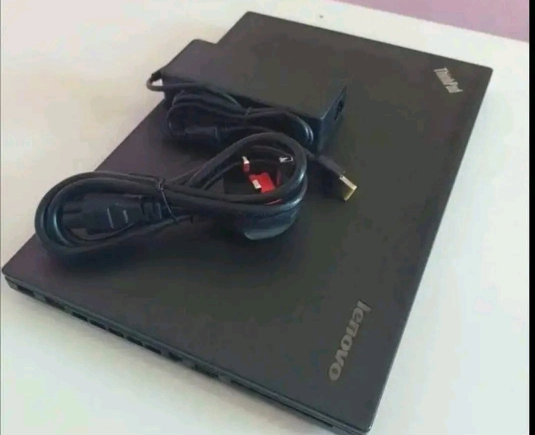 desmondsibanda4's tweet photo. *💻BACK TO SCHOOL PROMOTION...*
Lenovo thinkpad T440s
intel core i5 @2.5ghz 64bit 
500gig [super fast]
 8gig ram Upgradable
Spill-resistant backflash keyboard
Wireless network
3USB,ethernet,rom,earphones,Sd card ports
*Battery 4hours✅+ 4monthes warranty 
Fingerprint ✅
_$200 https://t.co/BJqwq2wyZM