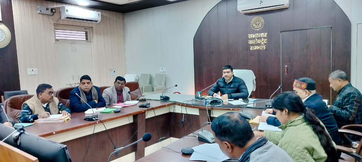 DmSambhal's tweet photo. आज कलेक्ट्रेट सभागार में जिलाधिकारी @mbansal_ias की अध्यक्षता में जिला पोषण समिति एवं हॉट कुक्ड फूड योजना के संचालन के संबंध में बैठक का आयोजन किया गया।संबंधित को आवश्यक दिशा निर्देश दिए। @CMOfficeUP @UPGovt @ChiefSecyUP @InfoDeptUP @Comm_Moradabad https://t.co/w3dnlOJSMS