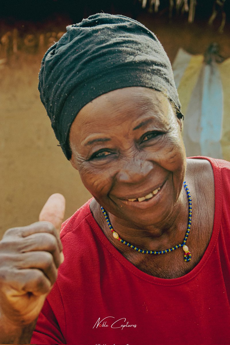 Noblecaptures's tweet photo. Capturing the essence of life. In these simple yet profound moments, I find strength, resilience, and the beauty of daily life. Each photograph tells a story, and each encounter is a reminder of the extraordinary in the ordinary.
#documentaryphotography
#northernghana #photo https://t.co/aIU1haA799