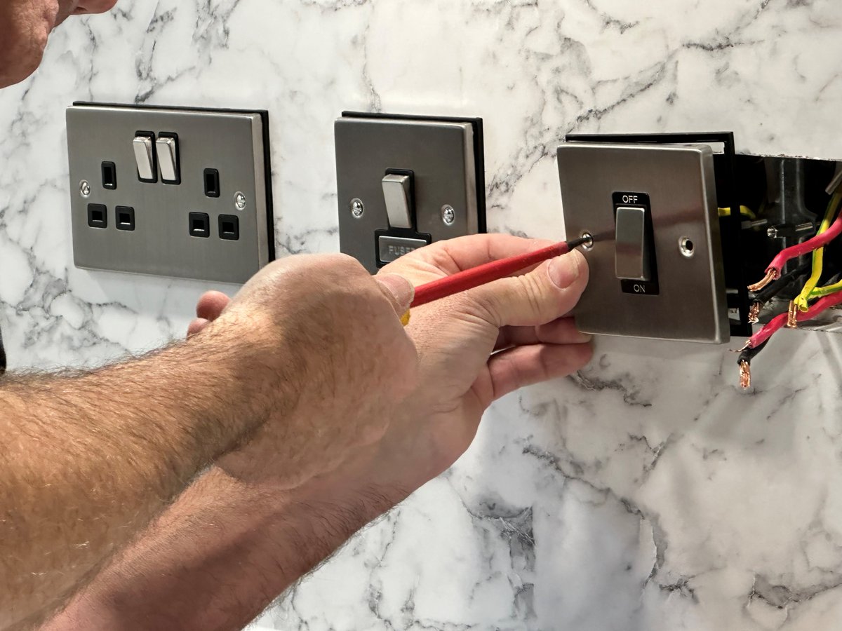 Help us start 2024 with a bang by leaving the team a review ⭐️

Have we helped you recently by carrying out works?

Leave us a review
⭐️Google: zcu.io/DbXm
📣Yell: zurl.co/GudY
⭐️BestOf Eastbourne: zcu.io/4kE1

#eastbourne #electrician