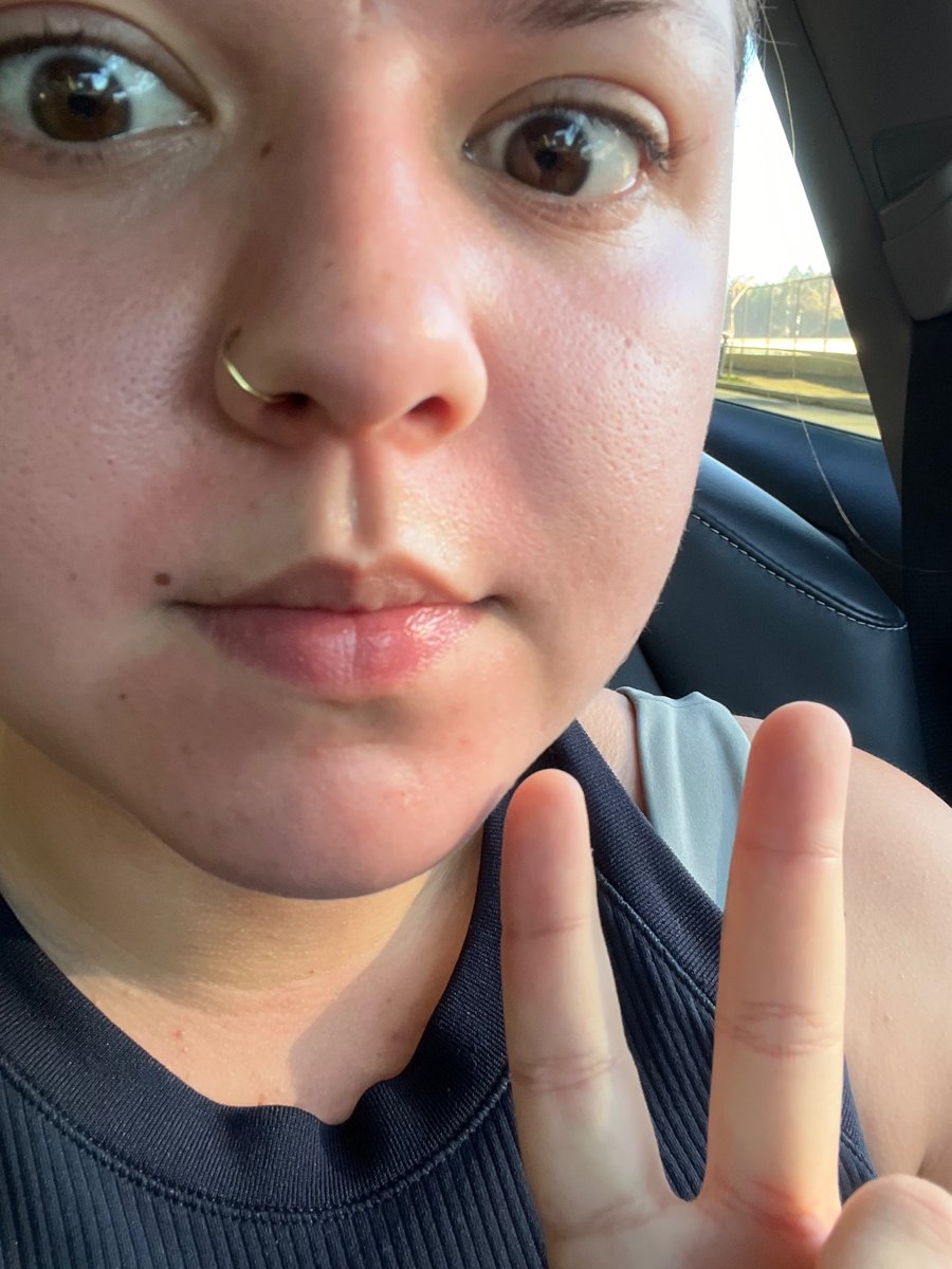 sweatingagain's tweet image. hello Yass Angeles I’m #back and #sweatingagain in you. Cheeky 3k humbled me good and right this morning. also “love is embarassing” is the best song on GUTS argue with your mother!