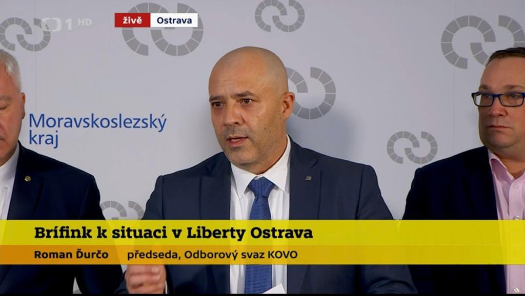 DurcoRoman_Kovo's tweet photo. Už těsně před vánočními svátky jsem při jednání na krajském úřadě u hejtmana Jana Krkošky upozorňoval na nereálnost slibů o návratu zaměstnanců @LibertyOstrava do práce 3. 1. 2024. Technologicky ani ekonomicky není možné, aby se zaměstnanci vrátili dříve než koncem měsíce ledna, a to je ještě optimistický pohled na věc. Dnes jsem hovořil s ředitelem podniku Pavlem Šedivým a do konce týdne se chci sejít i se zástupci zahraničního vlastníka podniku. Jde o tisíce zaměstnanců v Liberty Ostrava a další desítky tisíc v dodavatelských firmách včetně @TAMEHCZ. Problém je opravdu vážný a v důsledku může mít dopad až na sto tisíc lidí v rodinách zaměstnanců Liberty Ostrava a na ní navázaných firem. V pátek budeme na Krajském úřadě @KrajMsk opět jednat o budoucnosti celého ocelářského průmyslu i s ohledem na rostoucí ceny regulované složky energií.