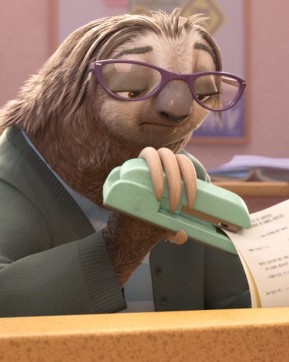 disneyplusla's tweet photo. Imágenes reales del primer día laboral del año 😴 https://t.co/leD1JQ7rL0