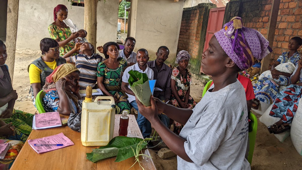 ACNDC_ASBL's tweet photo. Nous continuons nos campements formatifs dans le Territoire de #Mwenga à #wamuzimu, #basile et #luindi sous plusieurs thèmes que vous serez entré de decouvrir!
Restez avec vous ✌️
@amen_asbl
@IIWF
@GlobalFundWomen https://t.co/e98V1j1RMq