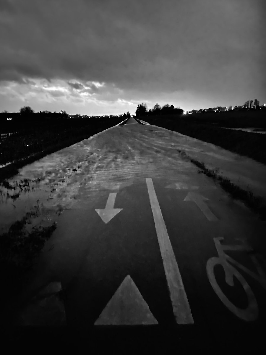 Soggy on the F45 cyceway to Kortrijk!