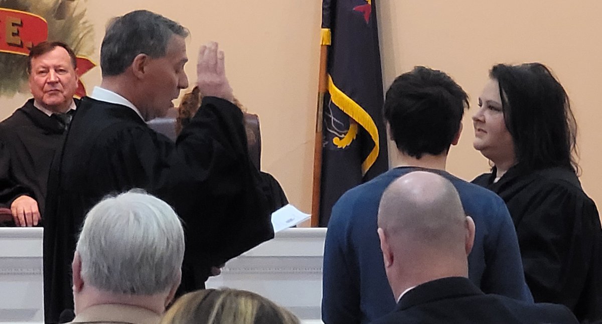 EriePABar's tweet photo. Congratulations are extended to all of the elected officials who were sworn in today at the Erie County Courthouse. https://t.co/E63fo0wf3a