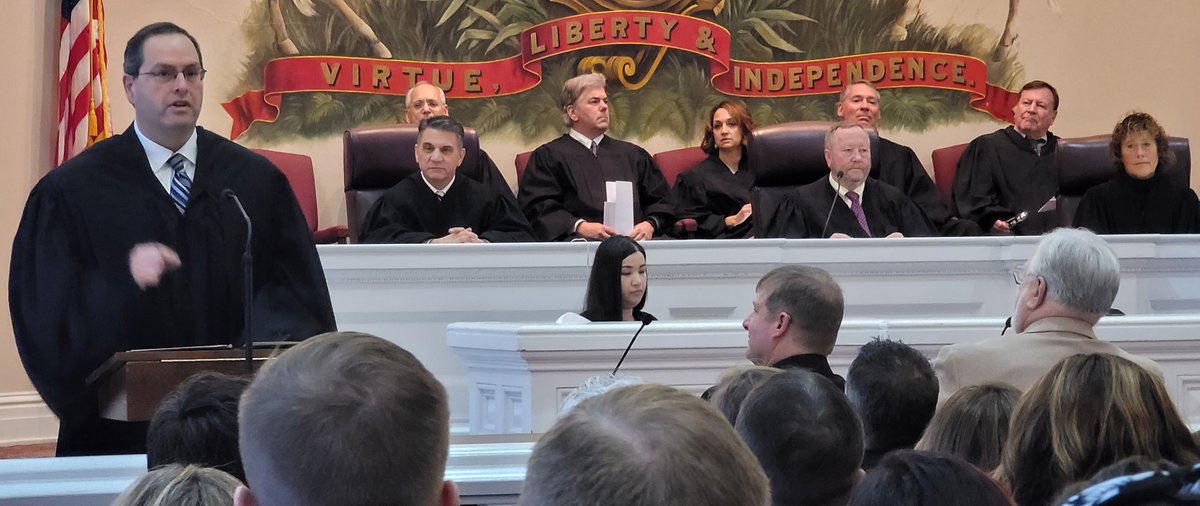EriePABar's tweet photo. Congratulations are extended to all of the elected officials who were sworn in today at the Erie County Courthouse. https://t.co/E63fo0wf3a