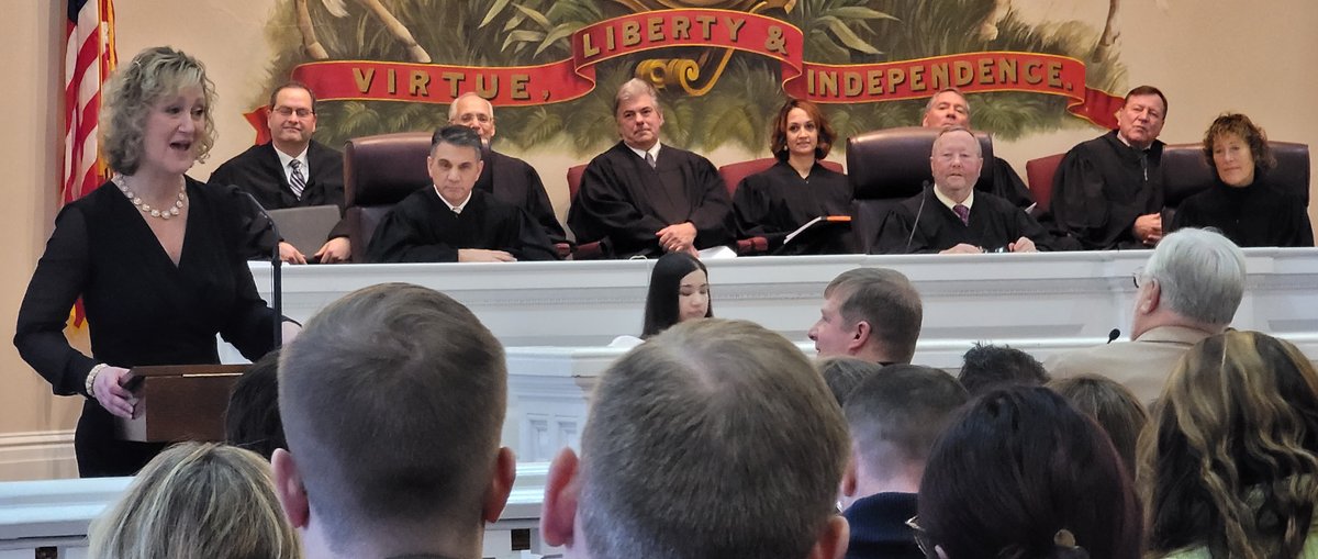 EriePABar's tweet photo. Congratulations are extended to all of the elected officials who were sworn in today at the Erie County Courthouse. https://t.co/E63fo0wf3a