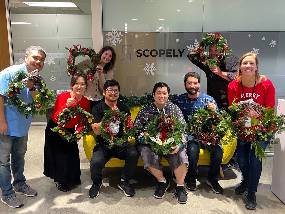 scopely's tweet photo. We hope everyone had a fantastic end to 2023! ๐ From wreath making in the US ๐บ๐ธ to ornament making in Barcelona ๐ช๐ธ and a snowy adventure in China ๐จ๐ณ, check out how our Scopeleans closed out the year ๐
#SeizeThePlay #LifeAtScopely #OneScopely #NewYear https://t.co/F5RY2fVGGr