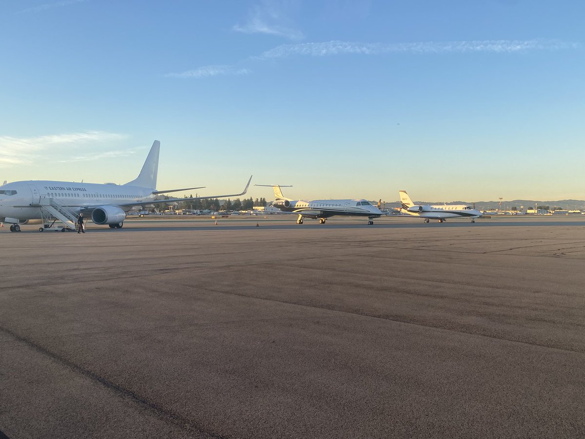 FireGuyInTheSky's tweet photo. The private jet crush @fly_BUR now that the @rosebowlgame is over. Gonna be a busy day in that airspace today. #BackToLifeBackToReality
#HolidayTravel #PlanesTrainsandAutomobiles https://t.co/18x0vl85Fv