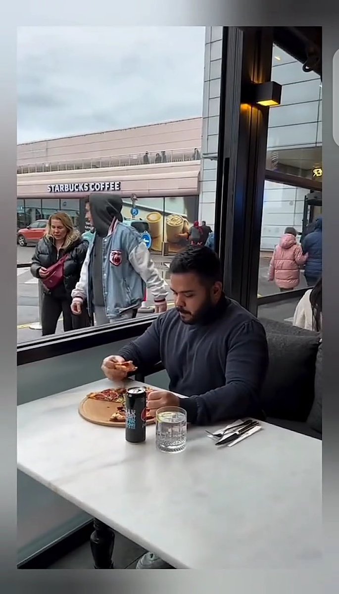 WaveKwin tweet media